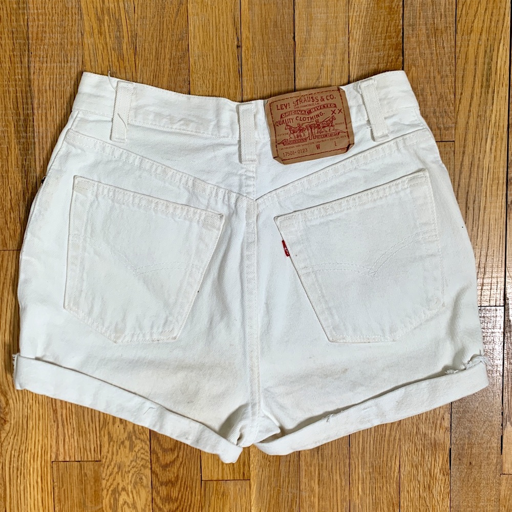 Levi’s Jean Shorts, White, Small 0-2
